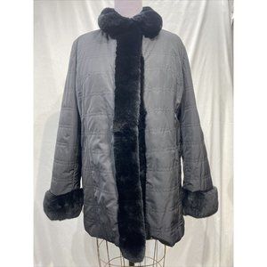 fabric rainwear jacket w/ rex rabbit line plus tuc and cuffs (509)